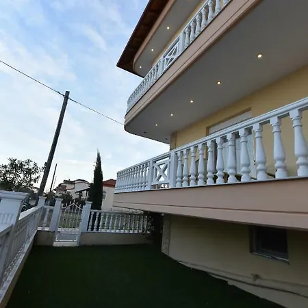 Artisti Elena Apartment