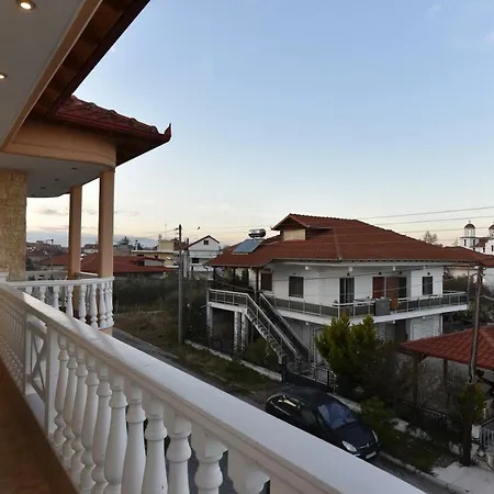 Artisti Elena Apartment Paralía
