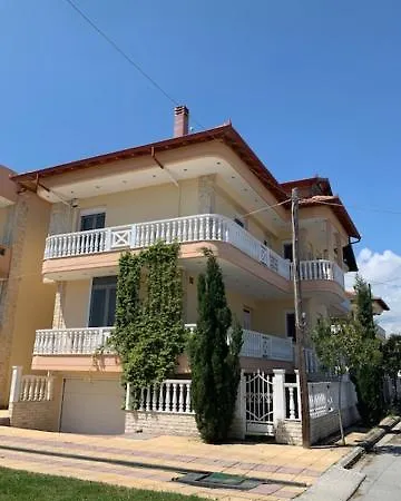 Apartment Artisti Elena Paralia Katerinis